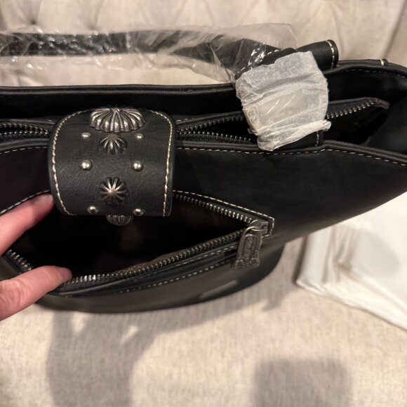 Trinity Ranch Genuine Leather Floral Tooled Purse (Black/Cream) - Picture 9 of 13